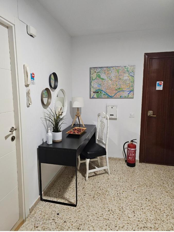 Plaza De Armas By Rami Apartment Sevilla Exterior foto